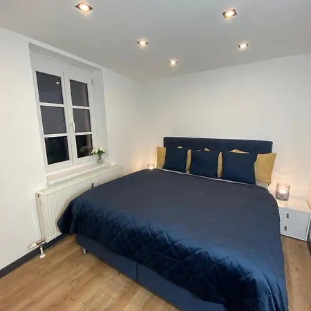 Lowcosthighcomfort Blue Apartment