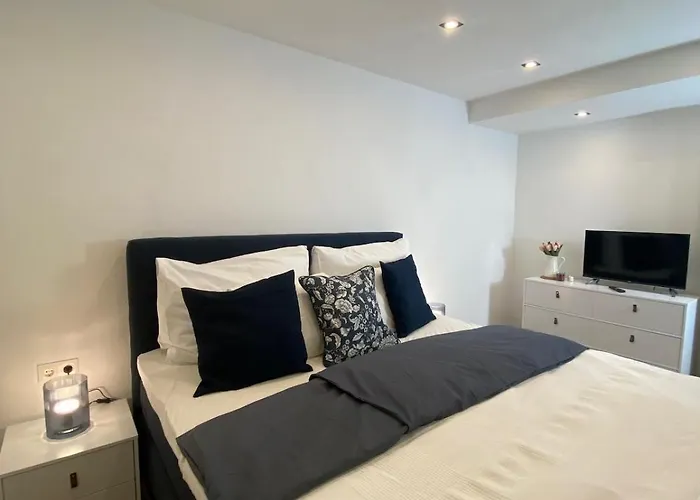 Apartment Lowcosthighcomfort Blue